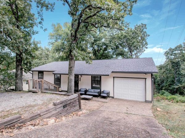 5800 Foxboro, North Little Rock, AR 72118