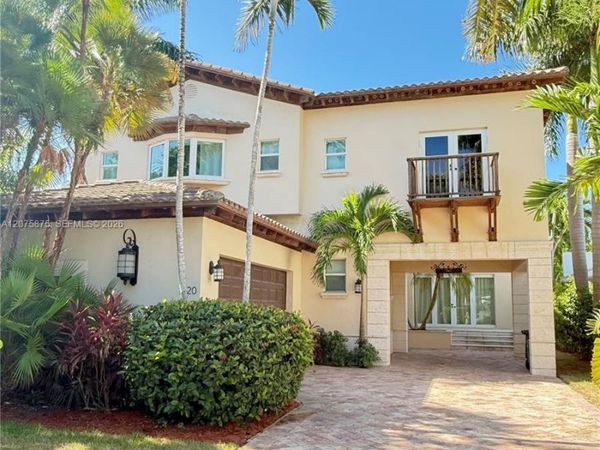 1420 W 21st St , Miami Beach, FL 33140