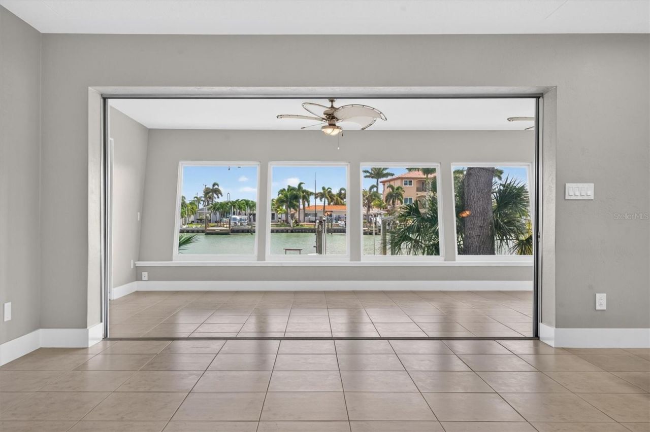 541 Lillian Drive , Madeira Beach, FL 33708 Photo