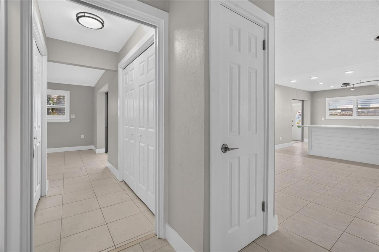541 Lillian Drive , Madeira Beach, FL 33708 Photo