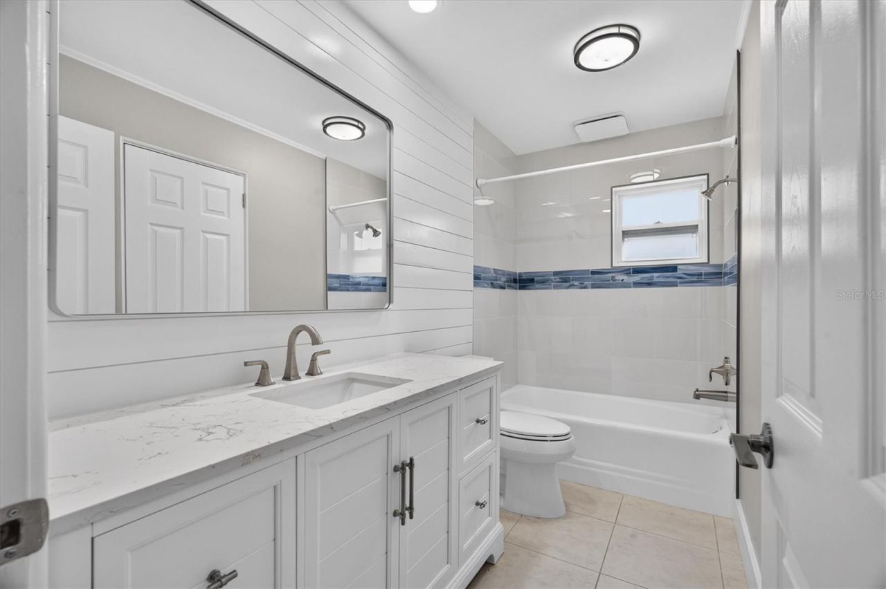 541 Lillian Drive , Madeira Beach, FL 33708 Photo