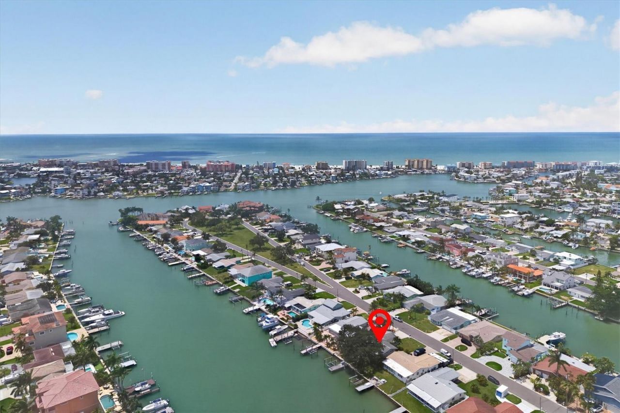 541 Lillian Drive , Madeira Beach, FL 33708 Photo