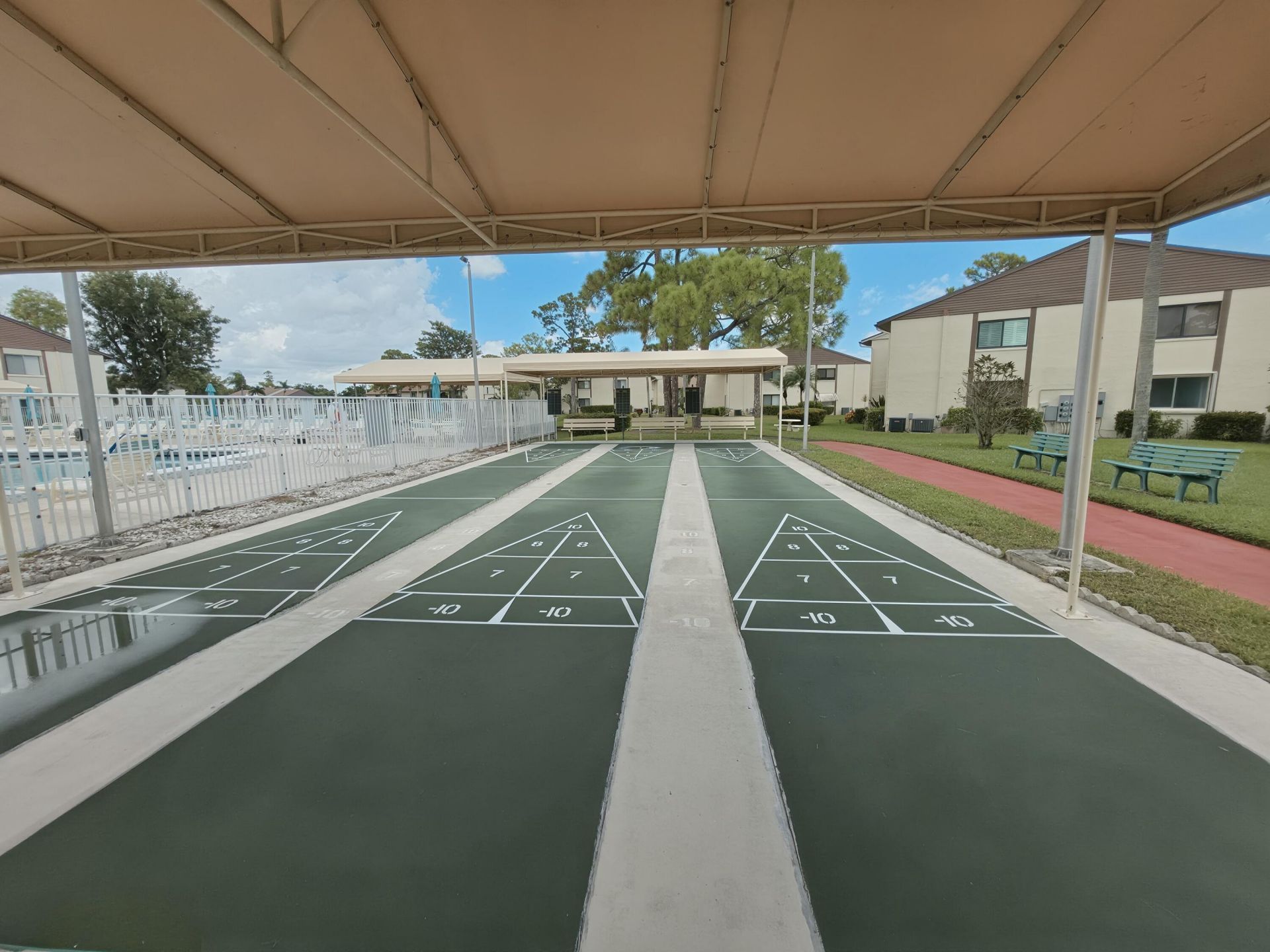 334 Knotty Pine Circle, Unit D-2, Greenacres, FL 33463 Photo