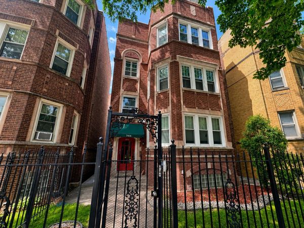7414 S Chappel Avenue , Chicago, IL 60649
