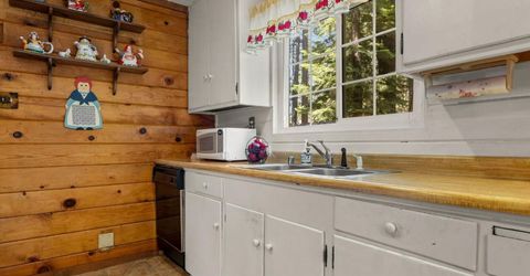 1202 Bonanza Avenue, South Lake Tahoe, CA 96150 Photo