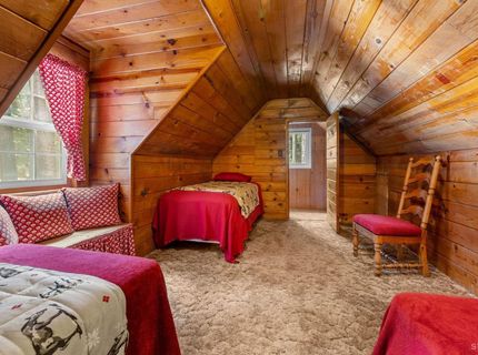 1202 Bonanza Avenue, South Lake Tahoe, CA 96150 Photo