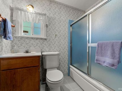 1202 Bonanza Avenue, South Lake Tahoe, CA 96150 Photo