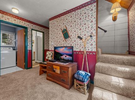 1202 Bonanza Avenue, South Lake Tahoe, CA 96150 Photo