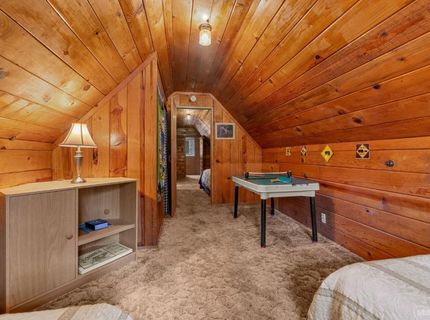 1202 Bonanza Avenue, South Lake Tahoe, CA 96150 Photo