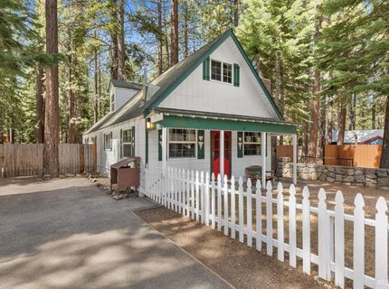 1202 Bonanza Avenue, South Lake Tahoe, CA 96150 Photo