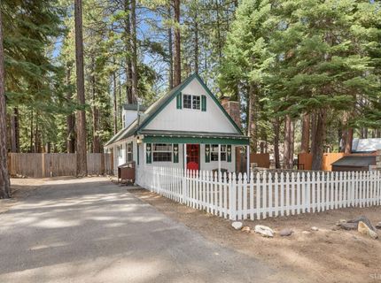 1202 Bonanza Avenue, South Lake Tahoe, CA 96150 Photo