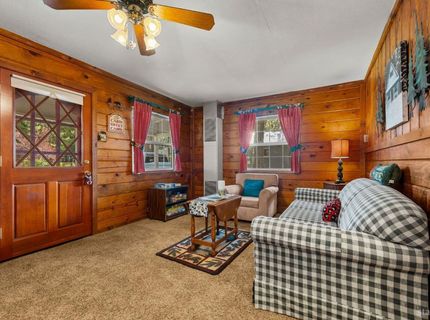 1202 Bonanza Avenue, South Lake Tahoe, CA 96150 Photo