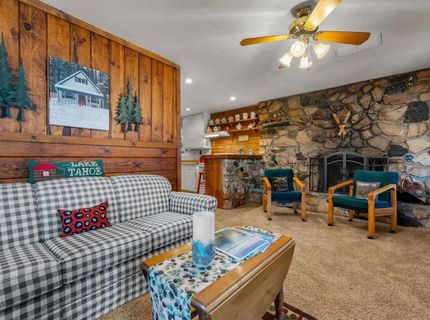 1202 Bonanza Avenue, South Lake Tahoe, CA 96150 Photo