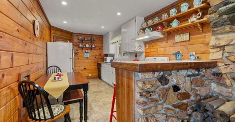 1202 Bonanza Avenue, South Lake Tahoe, CA 96150 Photo