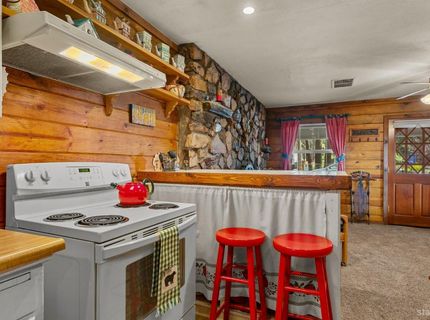 1202 Bonanza Avenue, South Lake Tahoe, CA 96150 Photo