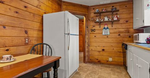 1202 Bonanza Avenue, South Lake Tahoe, CA 96150 Photo