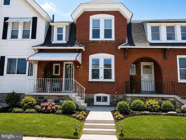 17 WALNUT STREET , MARCUS HOOK, PA 19061
