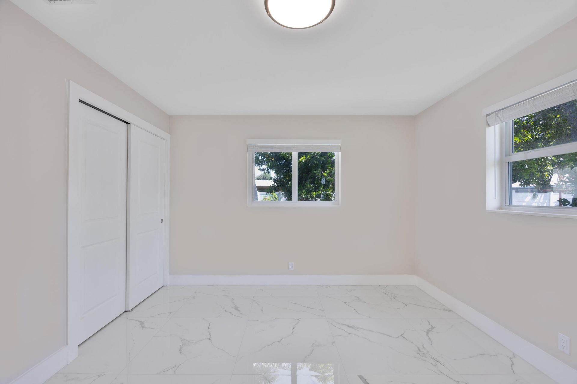 215 Evergreen Drive, West Palm Beach, FL 33403 Photo