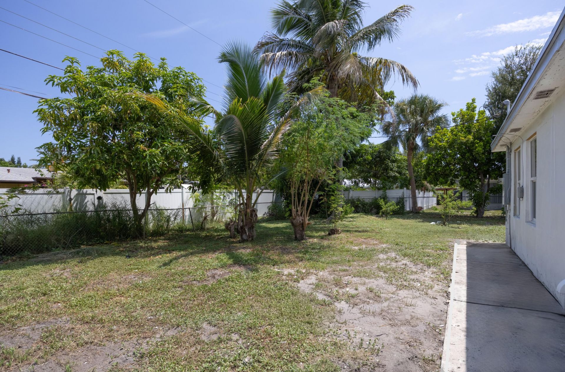 215 Evergreen Drive, West Palm Beach, FL 33403 Photo