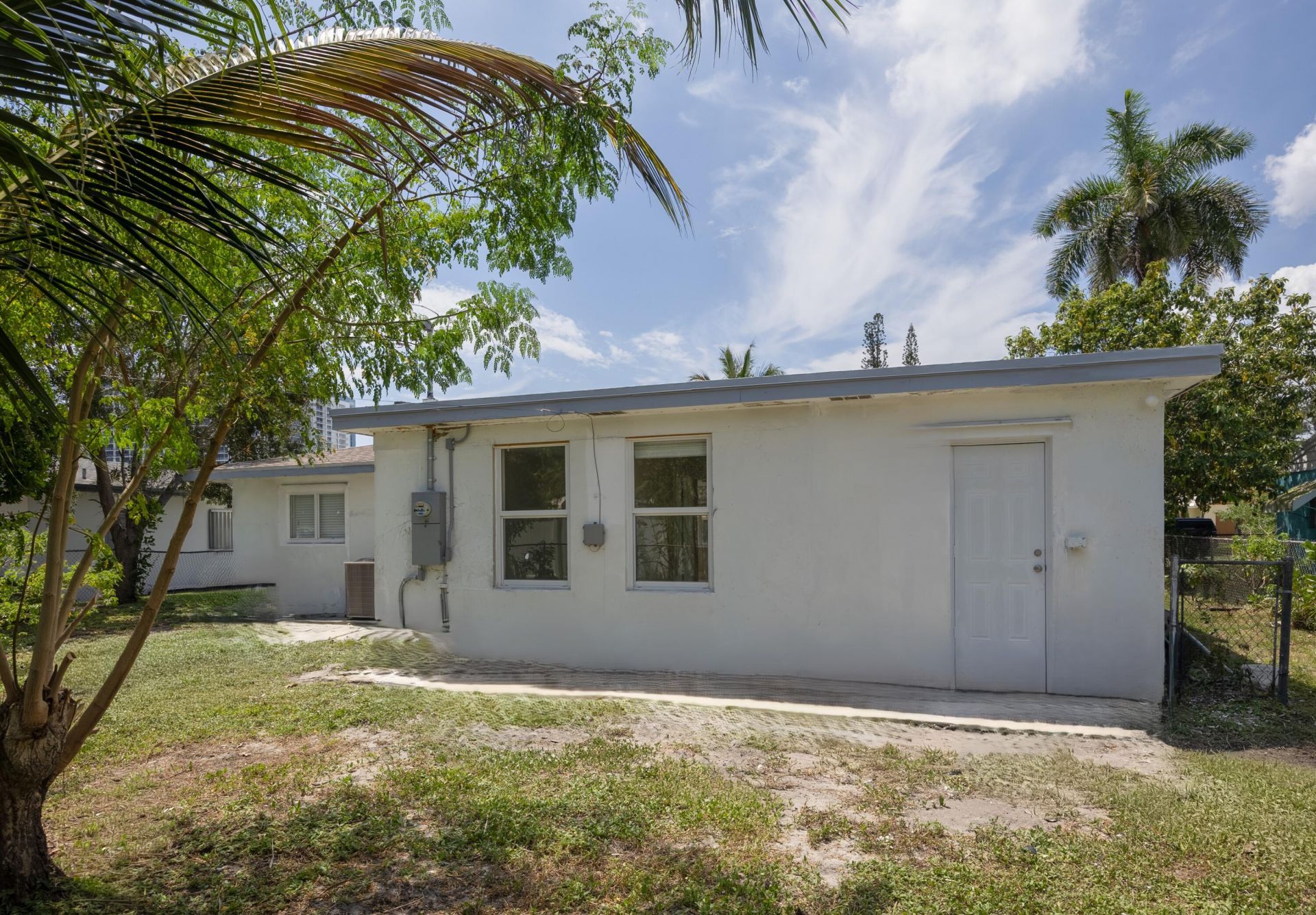 215 Evergreen Drive, West Palm Beach, FL 33403 Photo