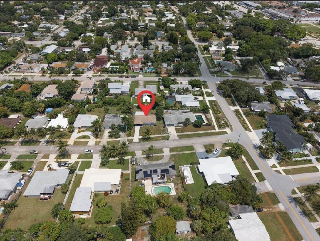 215 Evergreen Drive, West Palm Beach, FL 33403 Photo