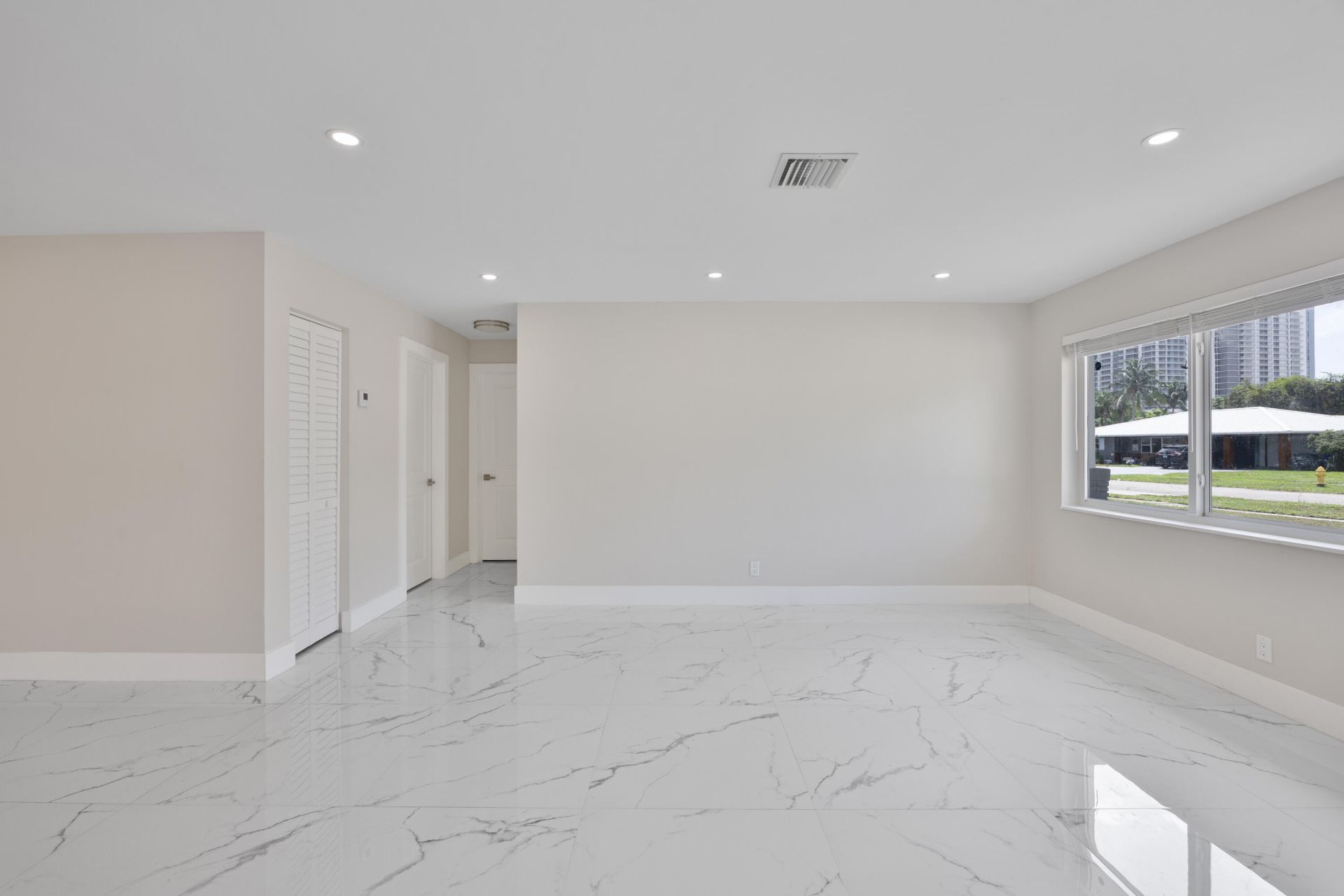 215 Evergreen Drive, West Palm Beach, FL 33403 Photo