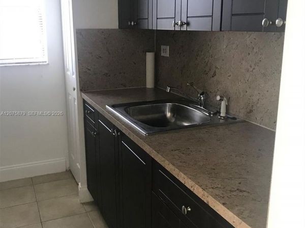 7095 NW 179th St , Unit 112, Hialeah, FL 33015