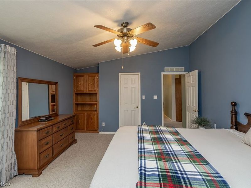 4 Symphony Street, Olmsted Township, OH 44138 Photo 12
