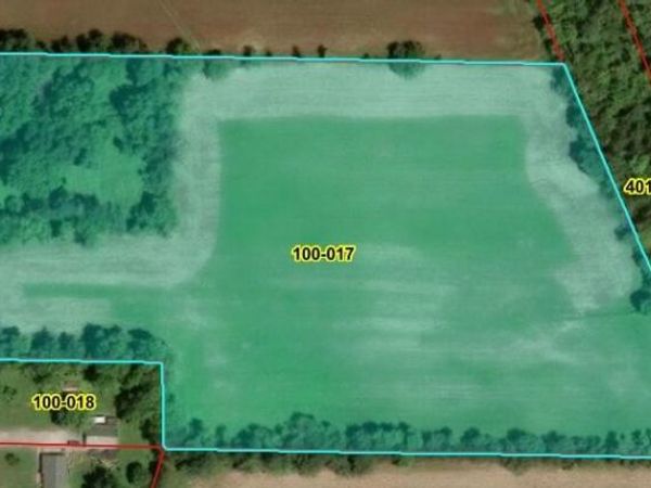 875 N 625 E , Westville, IN 46391