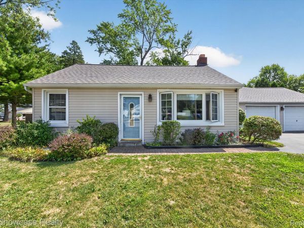 923 Sarena Avenue, Waterford Township, Mi 48327