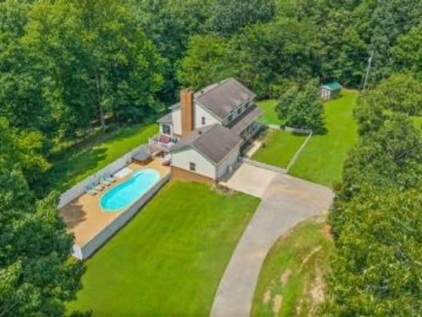 181 Aj Dalton Rd, Dover, TN 37058
