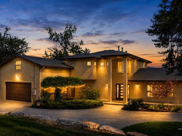 2919 N Tweed Ct, Boise, ID 83702
