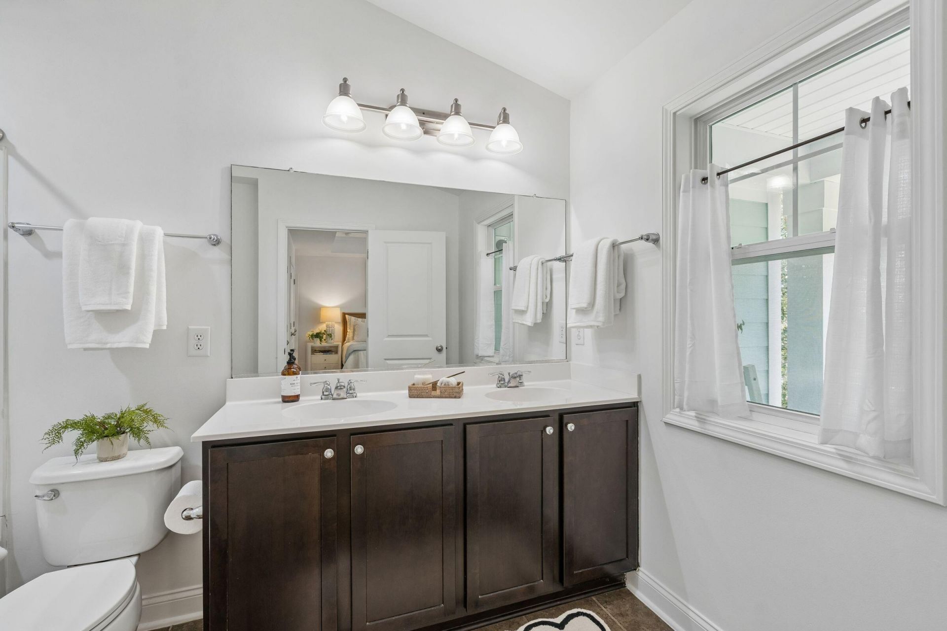 2132 Promenade Court Photo 27