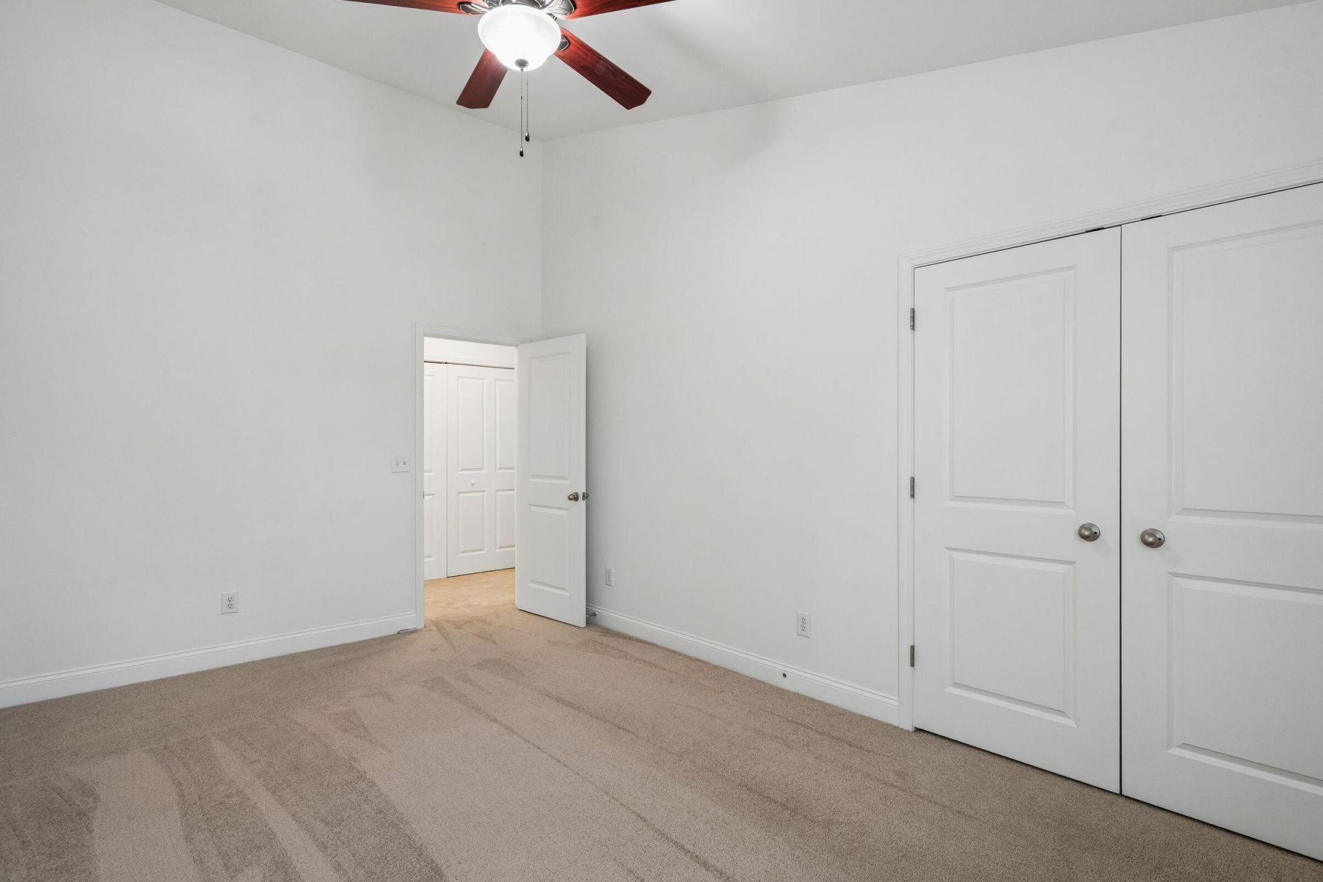 2132 Promenade Court Photo 35