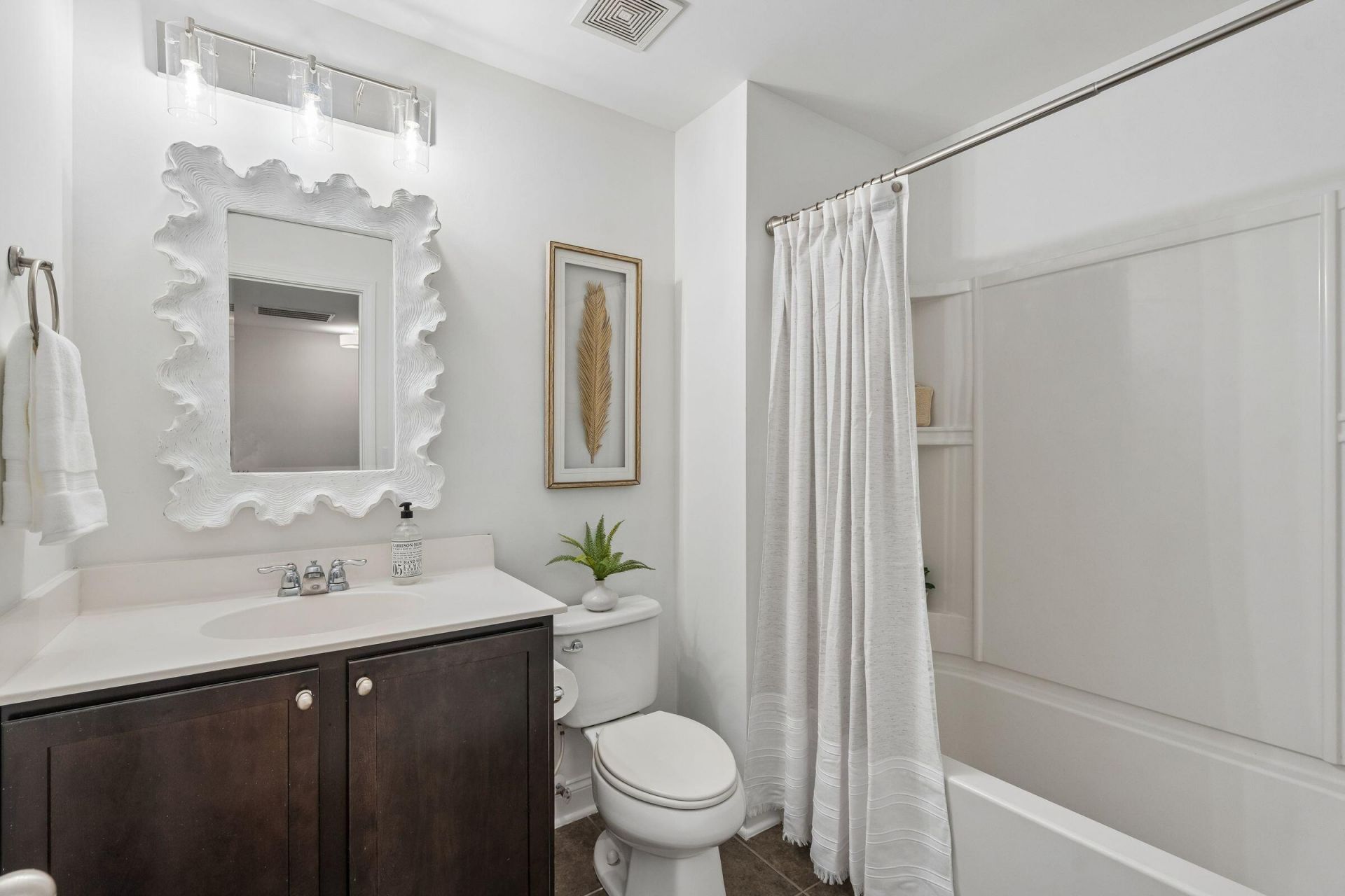 2132 Promenade Court Photo 37