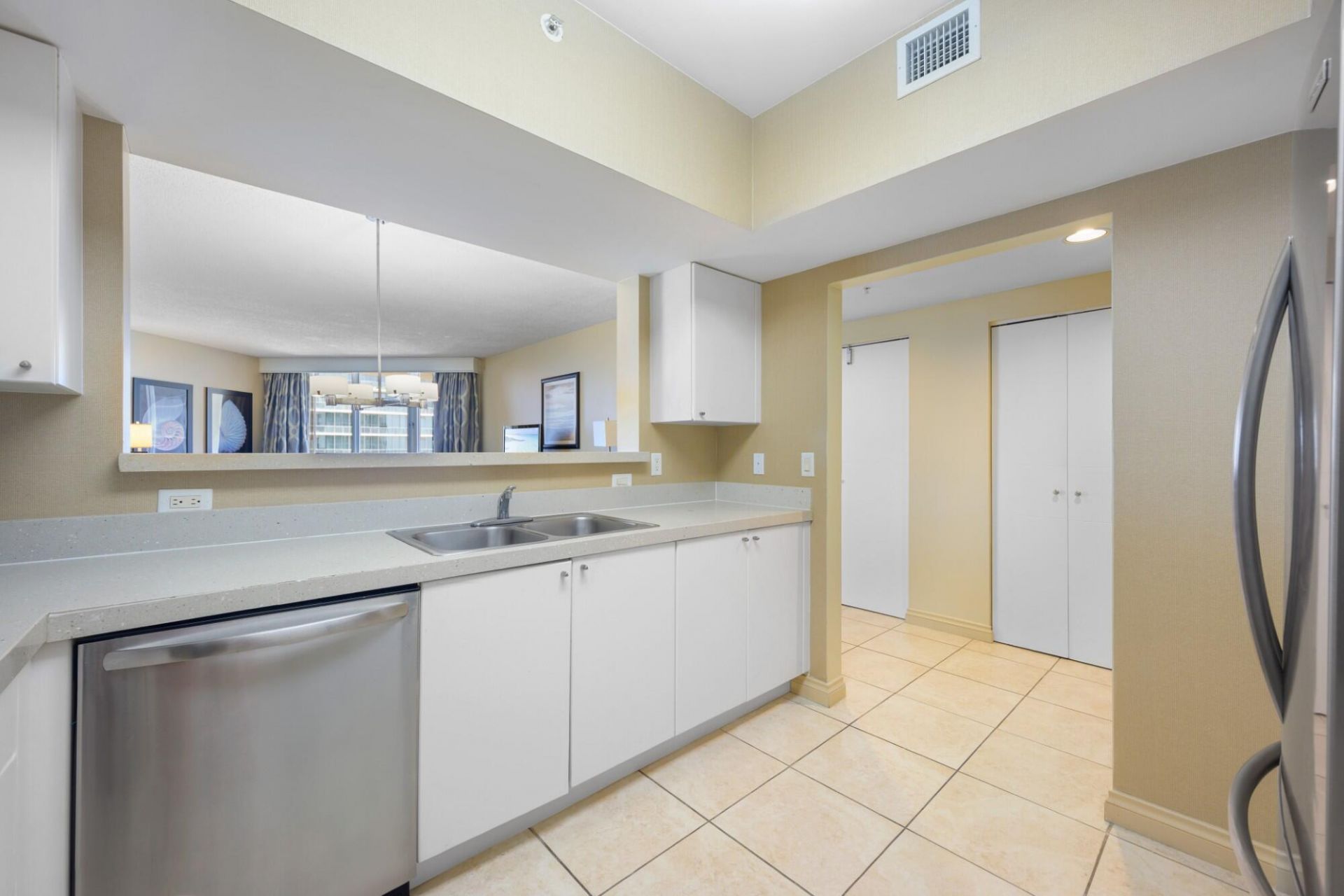17375 Collins Avenue, Unit 2406, Sunny Isles Beach, FL 33160 Photo