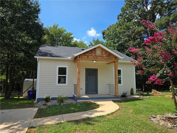 3 HAMES Street, Lexington, NC 27295