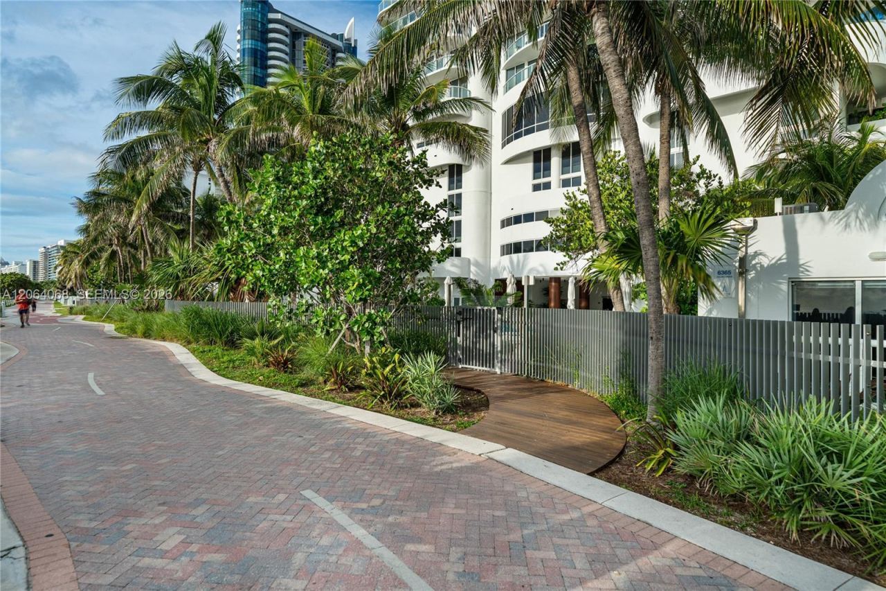 6365 Collins Ave, Unit 805, Miami Beach, FL 33141 Photo