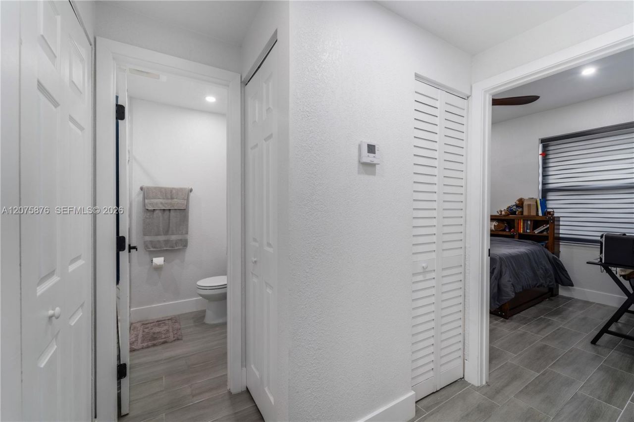 6711 NW 193rd Ter, Unit 6711, Hialeah, FL 33015 Photo