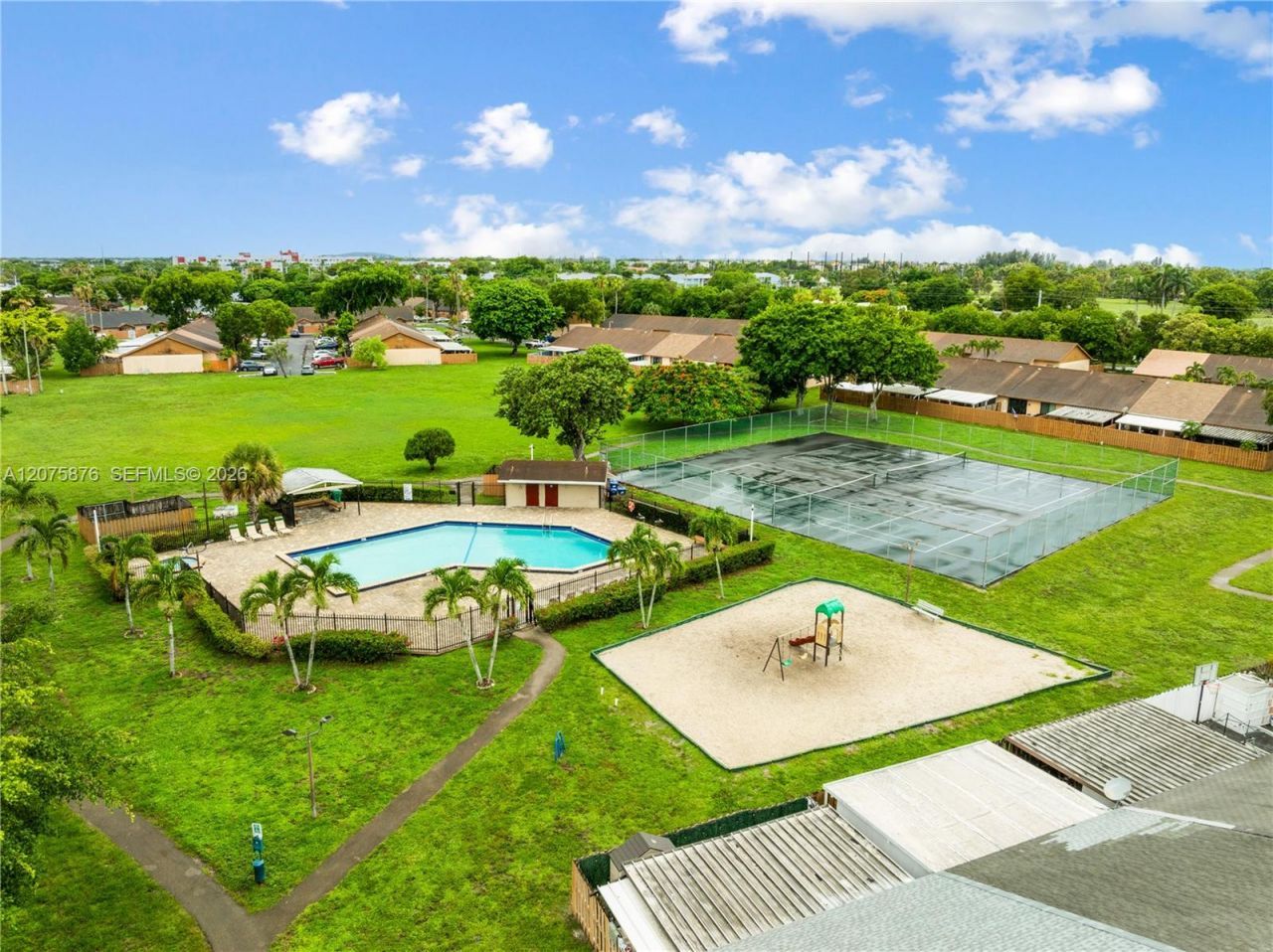6711 NW 193rd Ter, Unit 6711, Hialeah, FL 33015 Photo