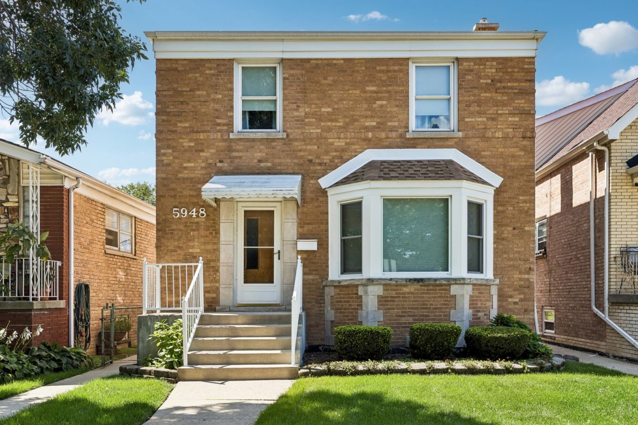 5948 S Komensky Avenue, Chicago, IL 60629 Main Photo