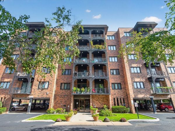 9332 Landings Lane , Unit 501, Des Plaines, IL 60016