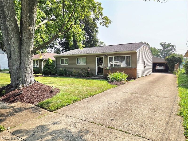473 Augdon Drive, Elyria, OH 44035 Photo 2
