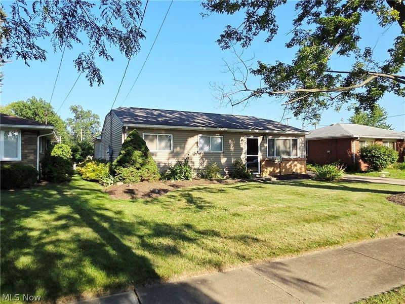 473 Augdon Drive, Elyria, OH 44035 Photo 3