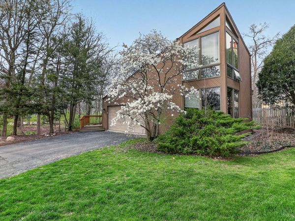 5337 Brookbank Road , Downers Grove, IL 60515