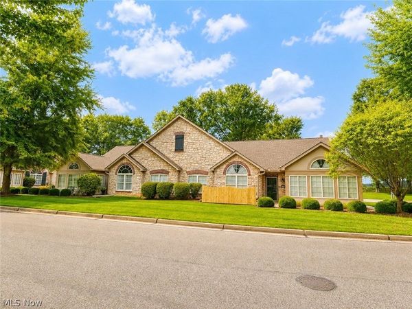 3-109 The Fields, Williamstown, WV 26187