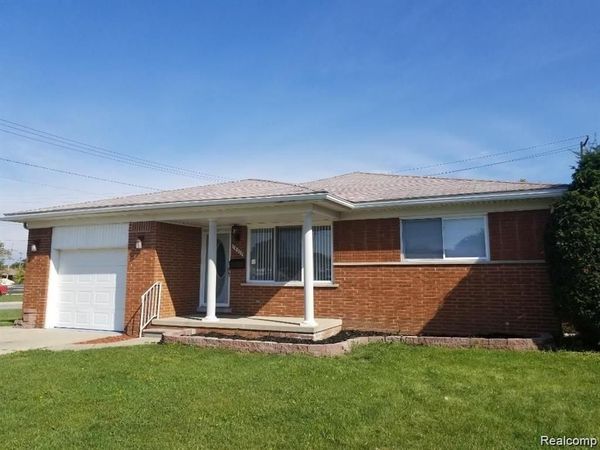 18203 Mott , Eastpointe, Mi 48021