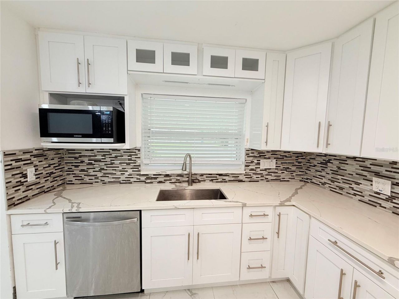 1557 Robinson Drive N, Saint Petersburg, FL 33710 Photo