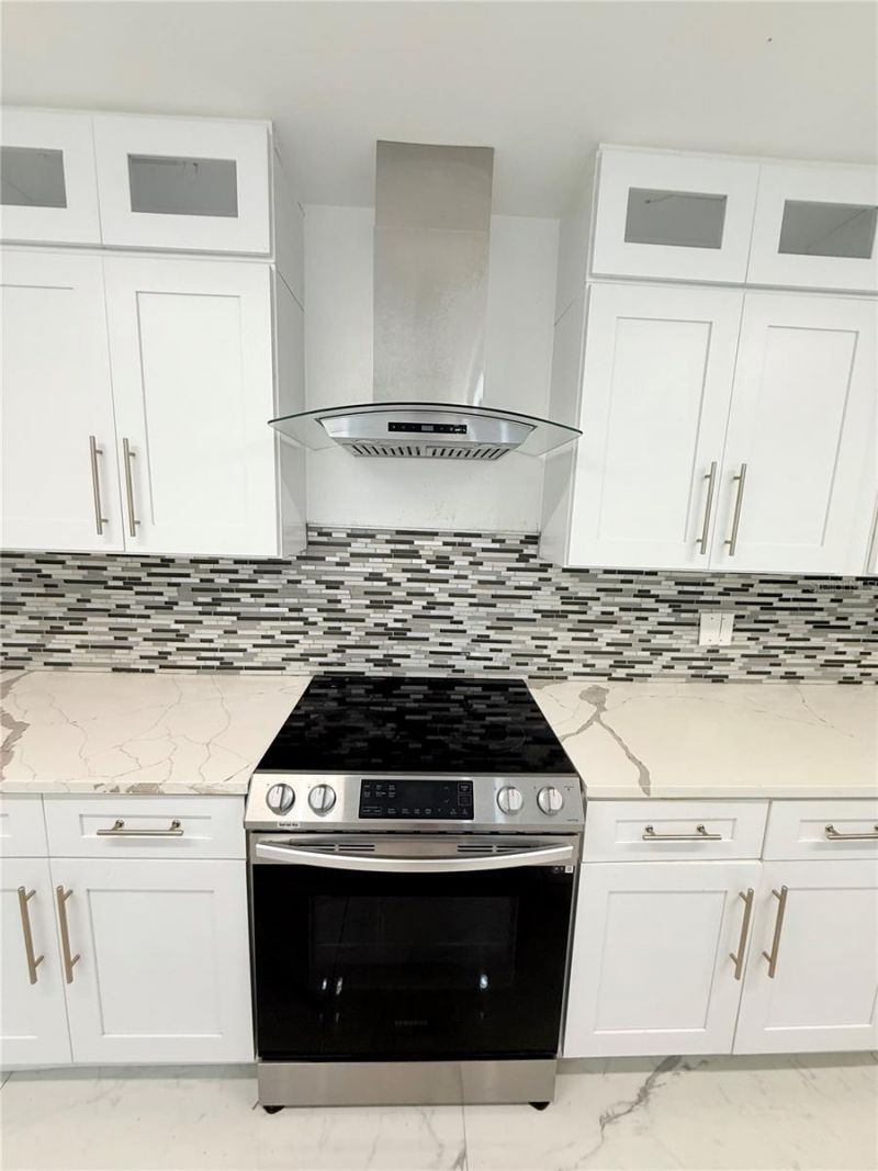 1557 Robinson Drive N, Saint Petersburg, FL 33710 Photo
