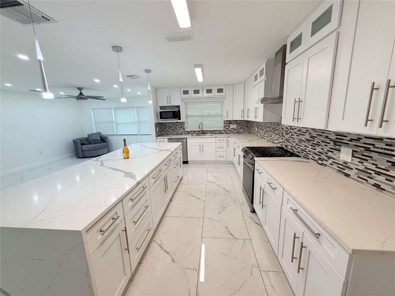 1557 Robinson Drive N, Saint Petersburg, FL 33710 Photo